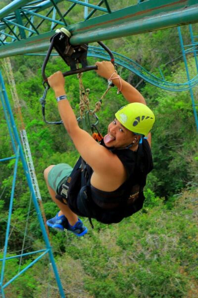 tarzania-extreme-canopy-guy-smiling