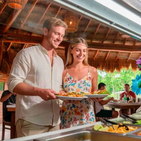 kuza-adventure-el-cielo-cozumel-buffet-dining