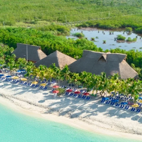 kuza-escape-cozumel-aerial-beach-park